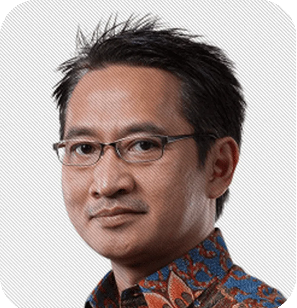 Presiden Komisaris - Andi Esfandiari
