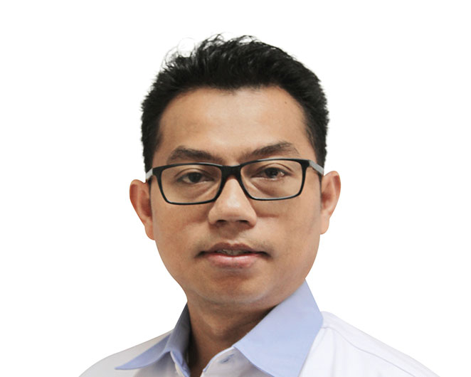 Direktur Keuangan - Arif Qasimi Al Bone
